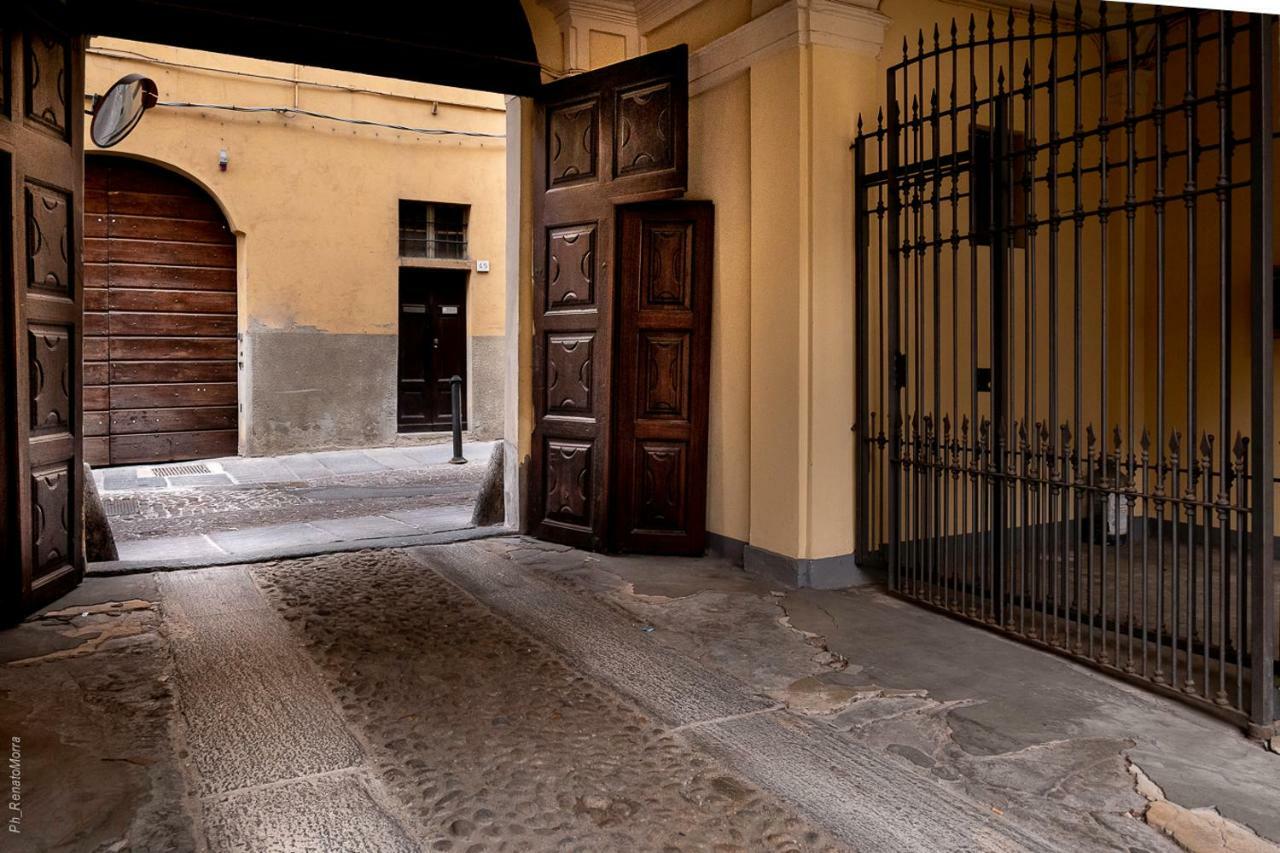 Roero Suite In The City Center Asti Exterior foto